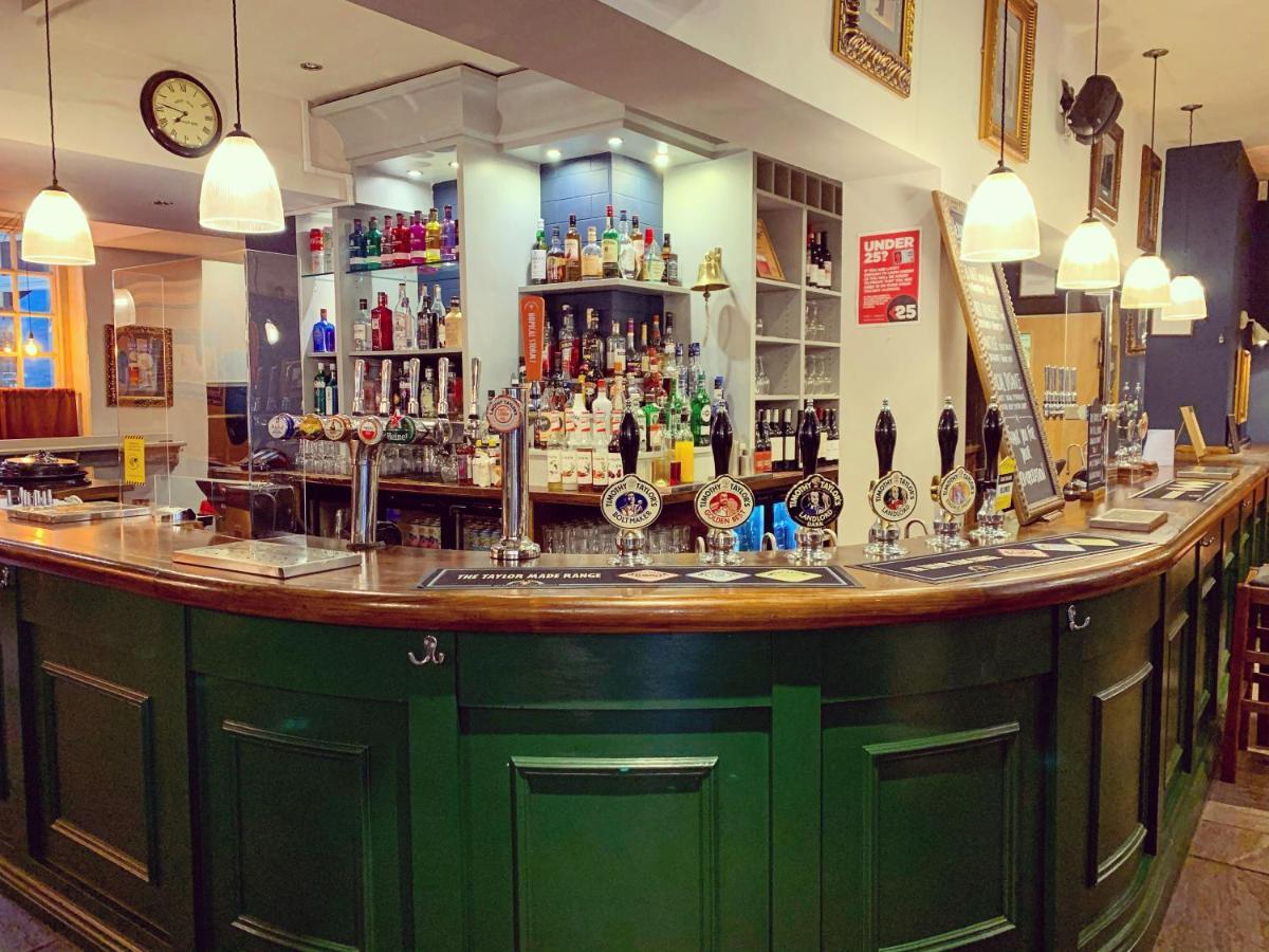 The Royal Oak Ripon Acomodação com café da manhã Exterior foto
