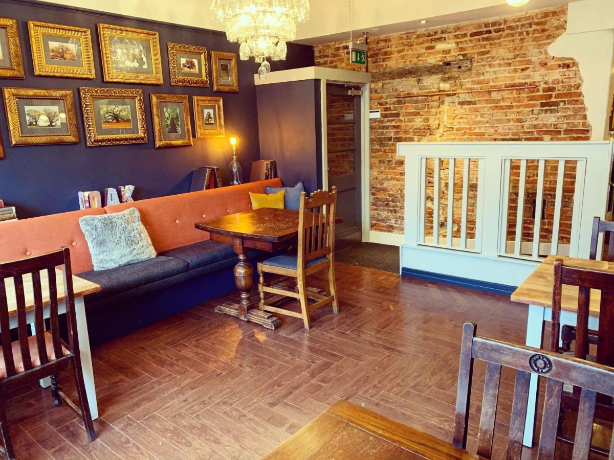 The Royal Oak Ripon Acomodação com café da manhã Exterior foto